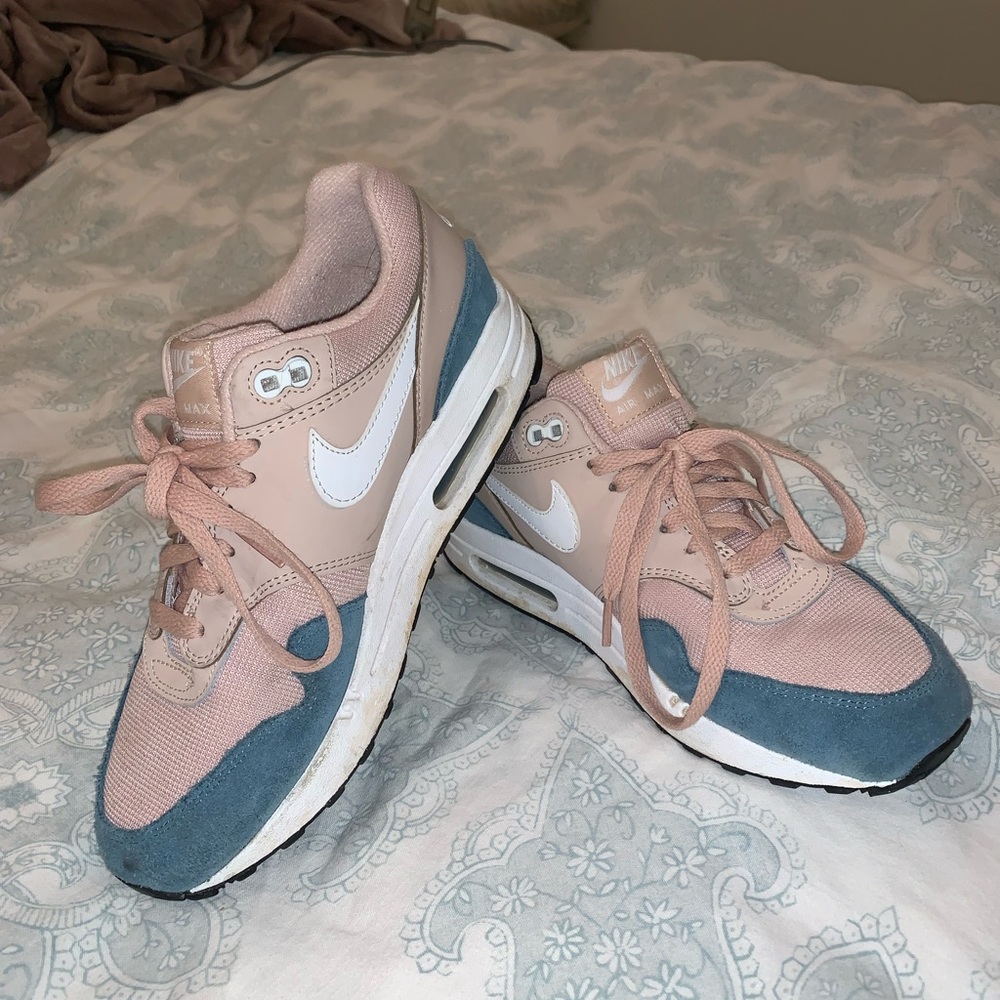 Nike air max 90s Blue and mauve pink